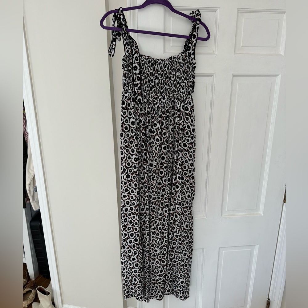 DVF Floral print maxi with pockets, shoulder toes, smocked bodice, size S